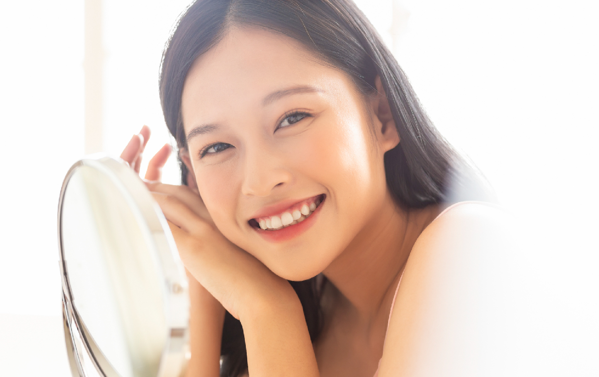 牙科時事_牙齦變黑怎麼辦？全瓷冠美學重建，告別金屬假牙黑邊困擾